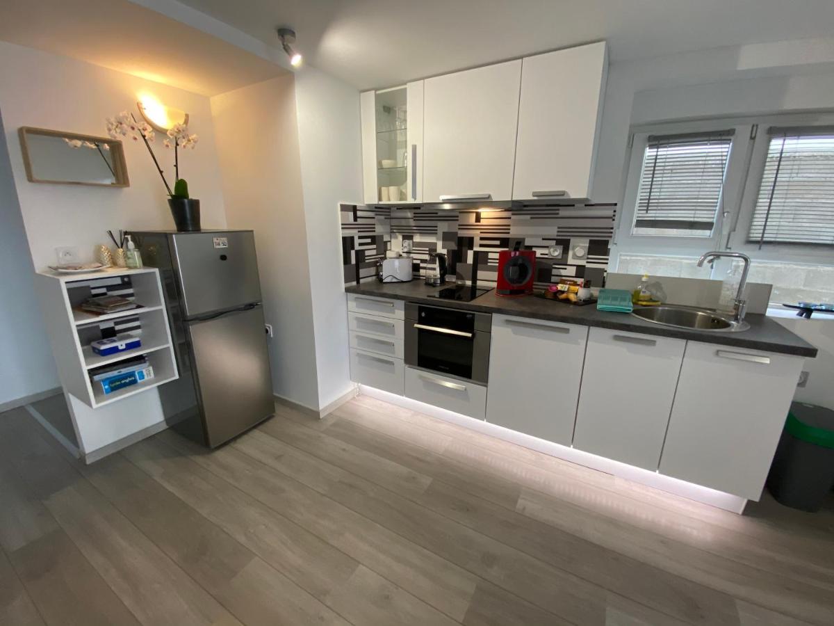 Toul Appartement Entier Avec Parking Prive Au Calme Cosy A Etage Avec Balcon Dış mekan fotoğraf