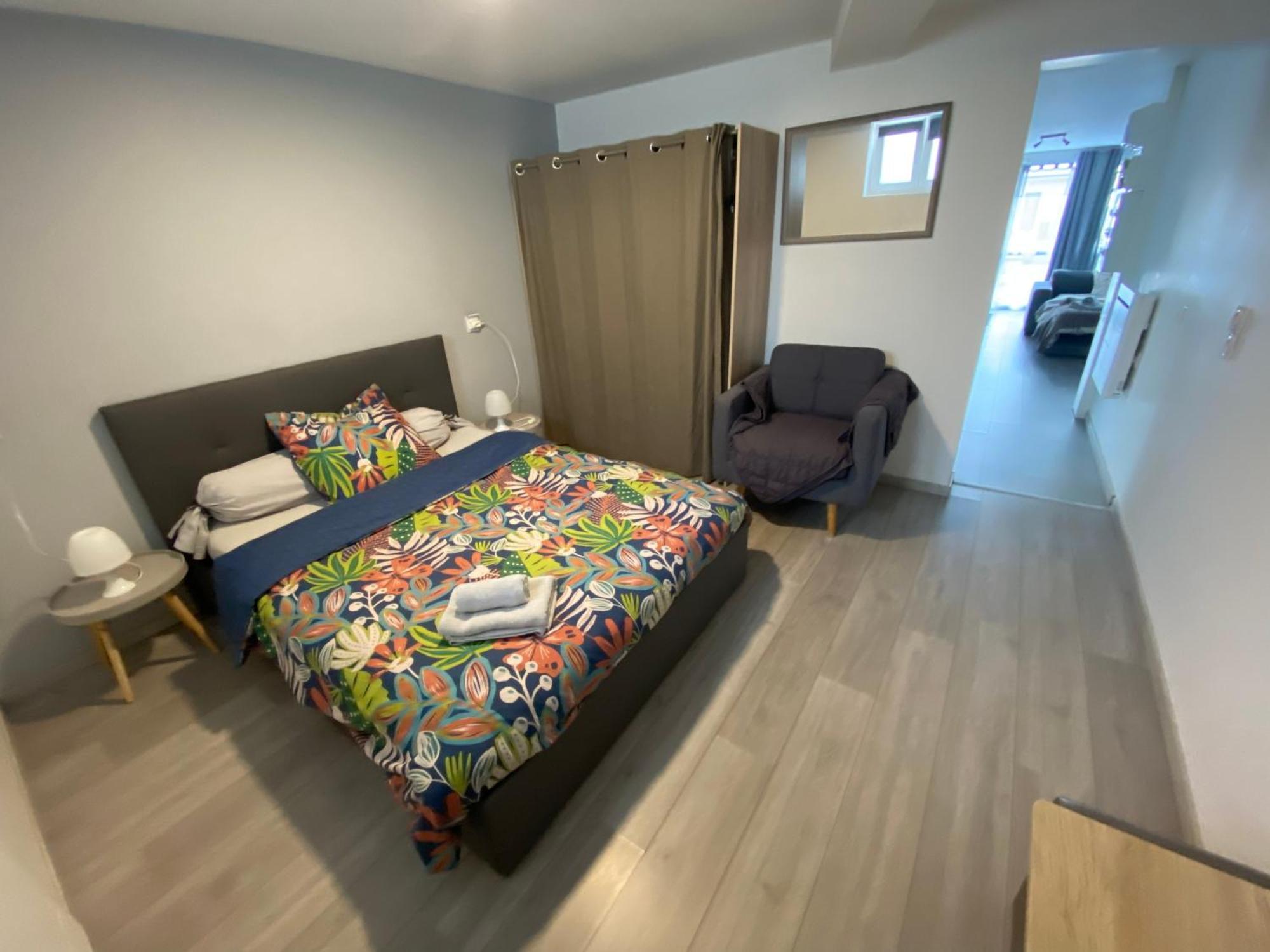Toul Appartement Entier Avec Parking Prive Au Calme Cosy A Etage Avec Balcon Dış mekan fotoğraf
